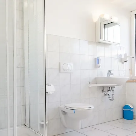 Pension Klingenstr. 23 2*