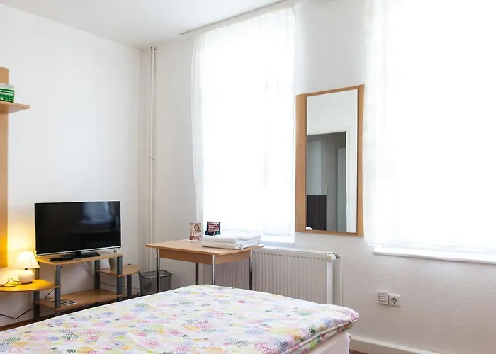 Pension Klingenstr. 23 بيت ضيافة 2*
