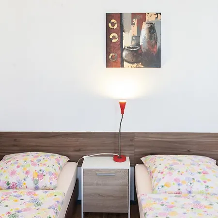 Pension Klingenstr. 23 2* لبسيا