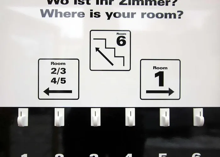 Pension Klingenstr. 23 بيت ضيافة لبسيا