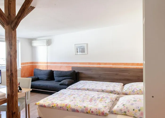 Pension Klingenstr. 23 بيت ضيافة لبسيا